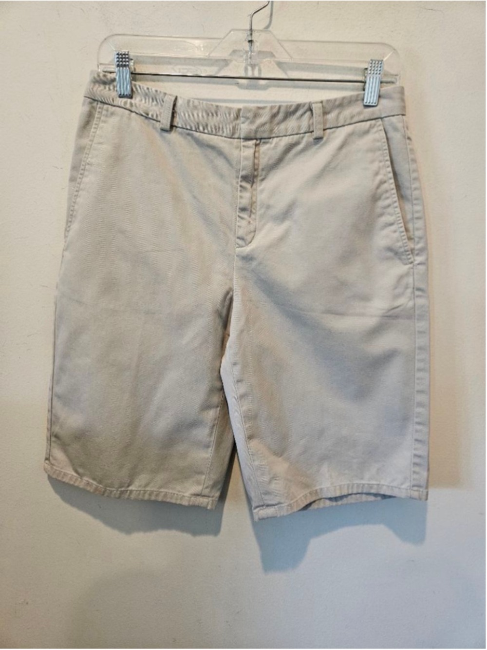 Women's Banana Republic Beige Premium Chinos Bermuda Shorts Size 8 - Picture 5 of 8